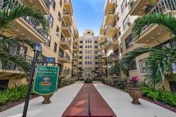 Picture of 130 4Th Avenue N Unit 315, St Petersburg, FL 33701