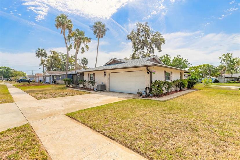 Picture of 222 Brittany Avenue, Port Orange FL 32127