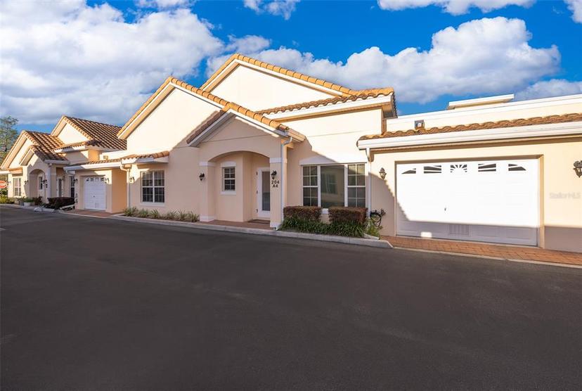 Picture of 204 David Walker Drive Unit A-4, Tavares FL 32778