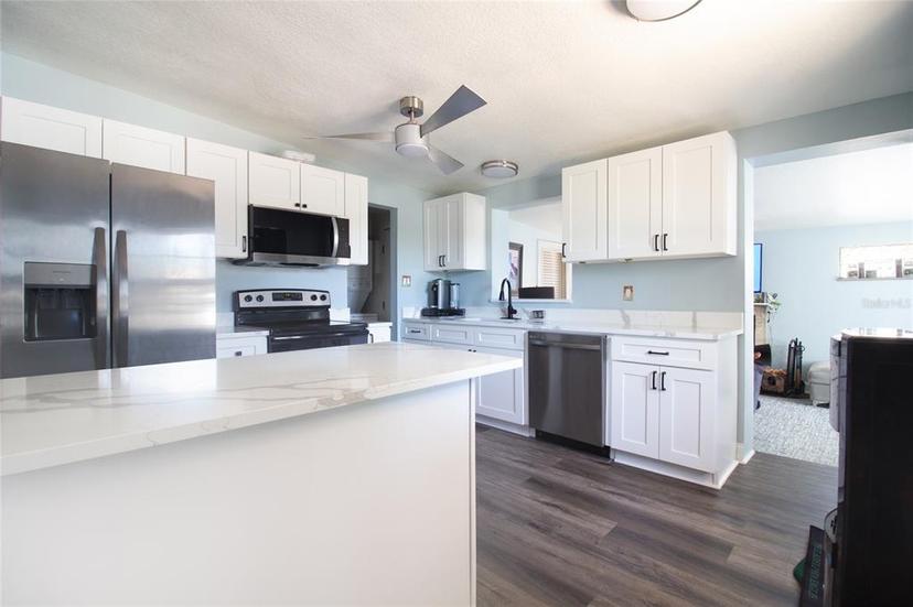 Picture of 7019 Dartmouth Avenue N, St Petersburg FL 33710