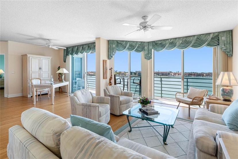 Picture of 8040 Sailboat Key Boulevard S Unit 402, St Pete Beach FL 33707