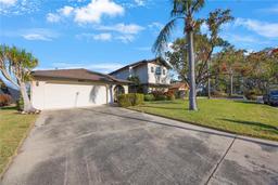 Picture of 5938 Oakhurst Drive, Seminole, FL 33772