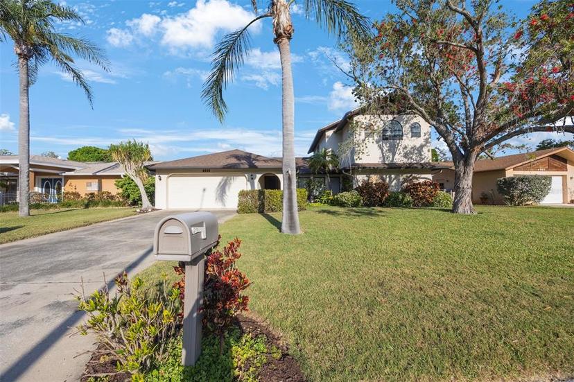 Picture of 5938 Oakhurst Drive, Seminole FL 33772