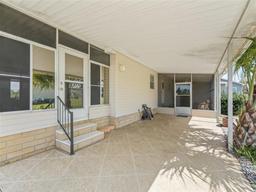 Picture of 802 Weeping Willow Avenue, The Villages, FL 32159