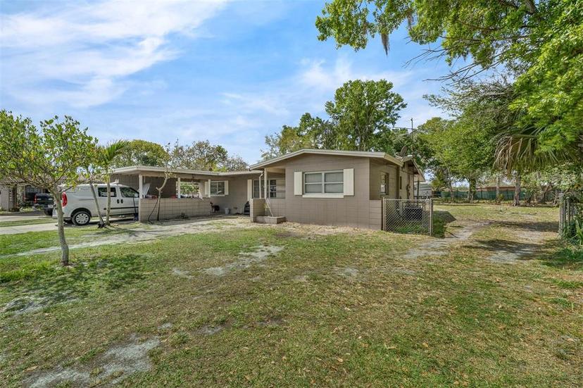 Picture of 941 Grey Oak Court, Orlando FL 32809