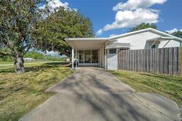 Picture of 10934 Luana Drive, Leesburg, FL 34788
