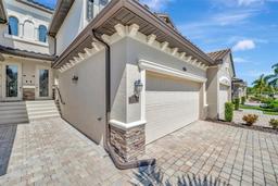 Picture of 18113 Gawthrop Drive Unit 103, Bradenton, FL 34211