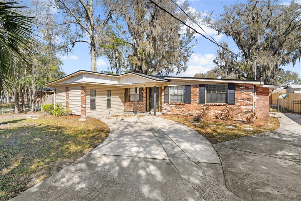 Picture of 7653 Rolling Hills Drive, Jacksonville, FL 32221