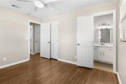Picture of 7653 Rolling Hills Drive, Jacksonville, FL 32221