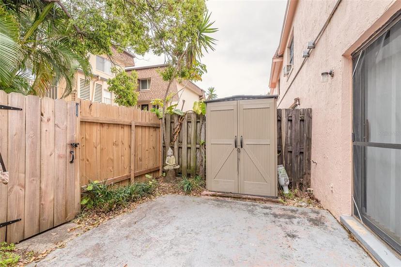 Picture of 108 Mitchell Place Unit 108, Daytona Beach FL 32118