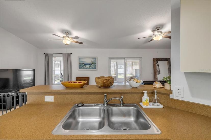 Picture of 3330 Queen Palm Drive, Edgewater FL 32141