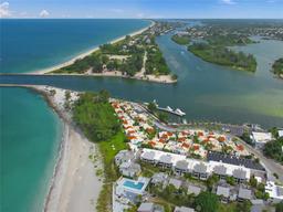 Picture of 1555 Tarpon Center Drive Unit 255, Venice, FL 34285