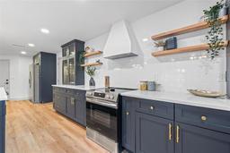 Picture of 398 Walnut Court, Palm Harbor, FL 34683