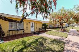 Picture of 401 Dorchester Place Unit 55, Sun City Center, FL 33573
