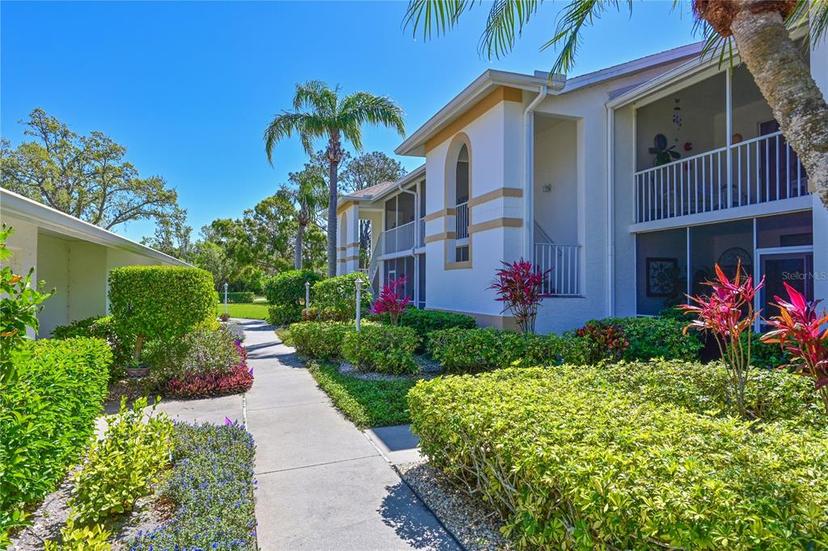 Picture of 6912 Drewrys Bluff Unit 608, Bradenton FL 34203