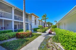Picture of 6912 Drewrys Bluff Unit 608, Bradenton, FL 34203