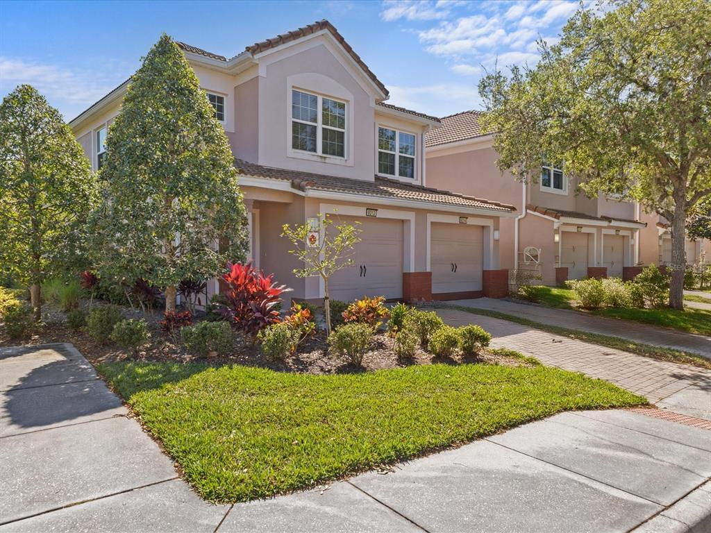 Picture of 8312 Fontera Drive, Davenport, FL 33896