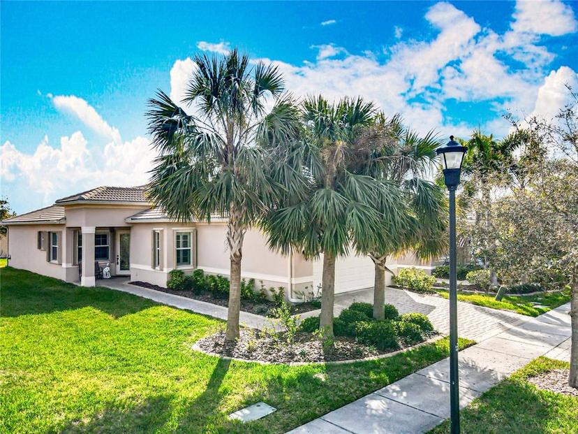 Picture of 4949 Sandy Glen Way, Wimauma FL 33598