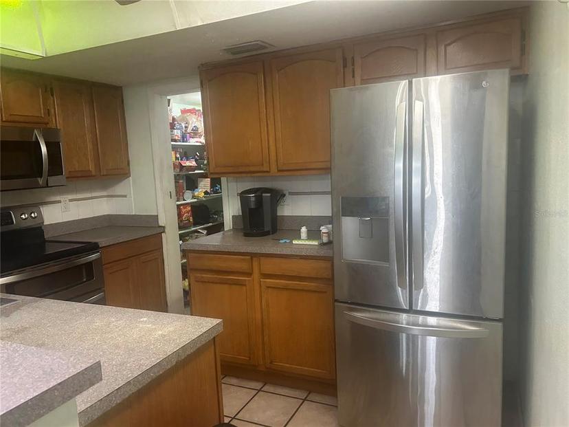 Picture of 965 Whitman Drive, Sarasota FL 34243