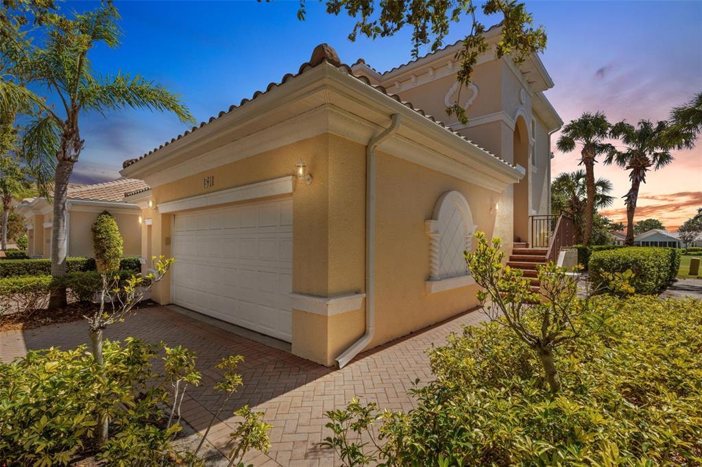 Picture of 1311 Triano Circle Unit 1311, Venice, FL 34292