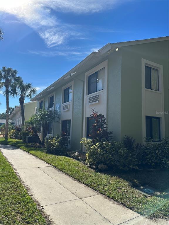 Picture of 20861 Haulover Cove Unit 5, Lutz FL 33558