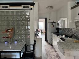Picture of 20861 Haulover Cove Unit 5, Lutz, FL 33558