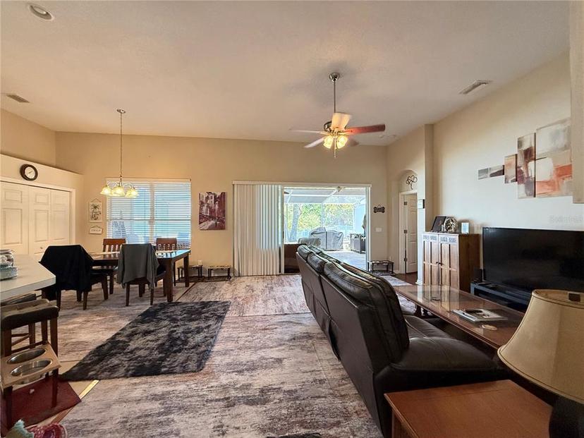 Picture of 7123 Colonial Lake Drive, Riverview FL 33578