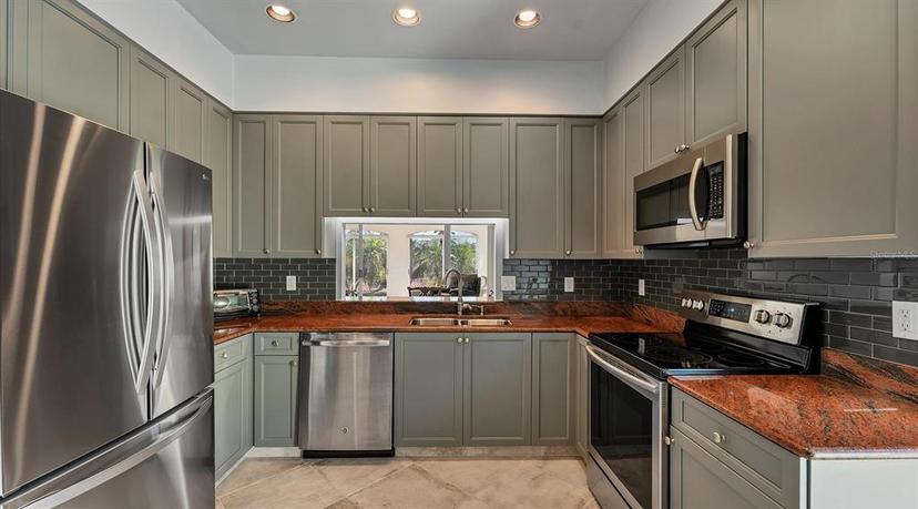 Picture of 3356 Hadfield Greene Unit 30, Sarasota FL 34235