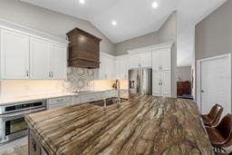Picture of 3342 Wedgewood Way, Tarpon Springs, FL 34688