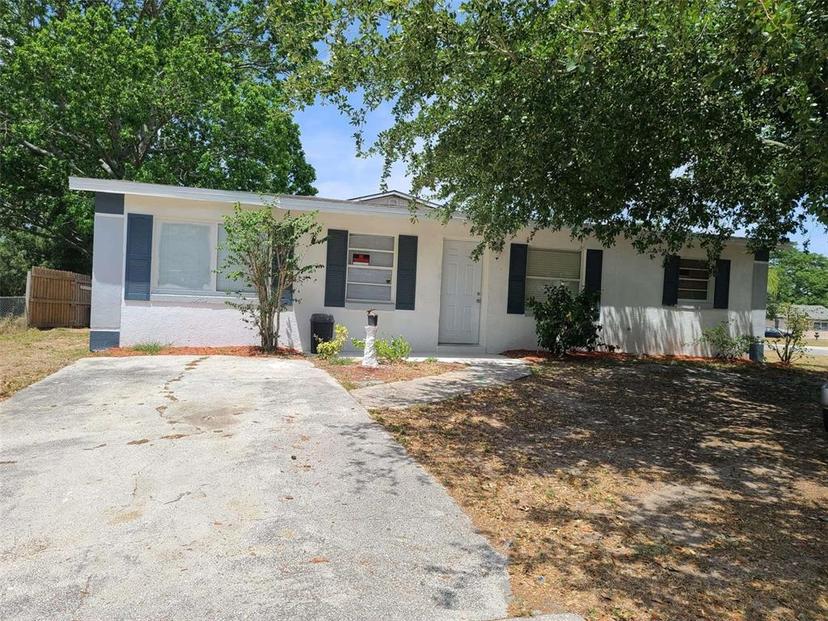 Picture of 598 E Highland Avenue, Clermont FL 34711