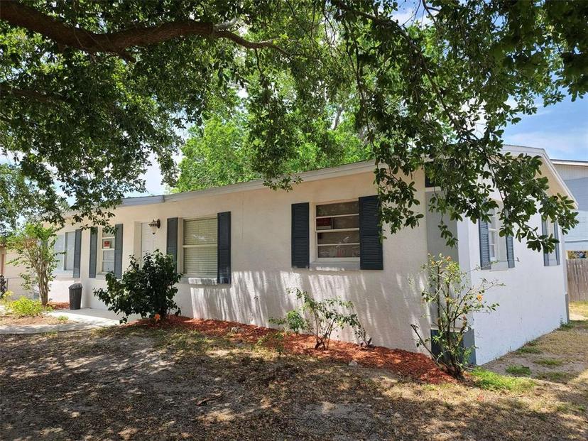 Picture of 598 E Highland Avenue, Clermont FL 34711