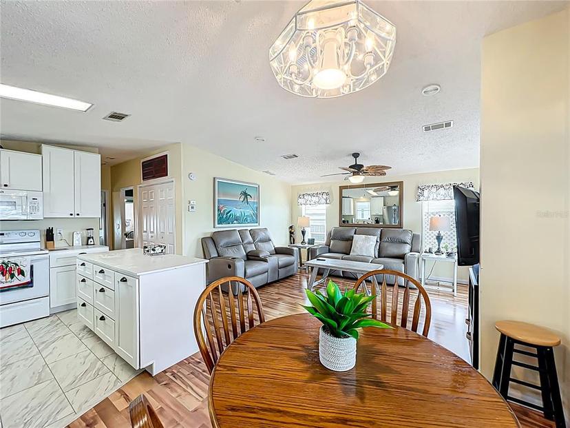 Picture of 263 N Big Pine Avenue N, Frostproof FL 33843