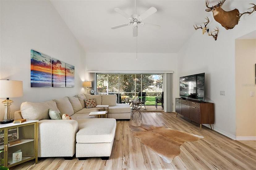 Picture of 5385 Admiral Way, Oxford FL 34484