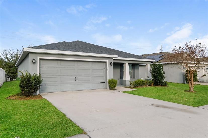 Picture of 325 St Georges Circle, Eagle Lake FL 33839