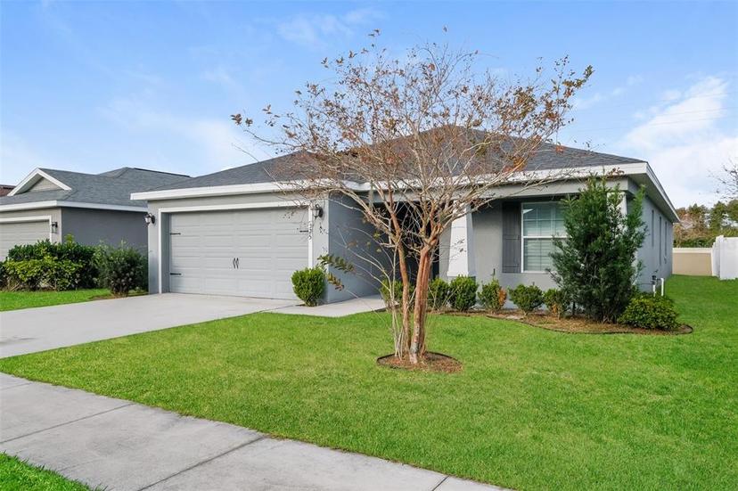 Picture of 325 St Georges Circle, Eagle Lake FL 33839