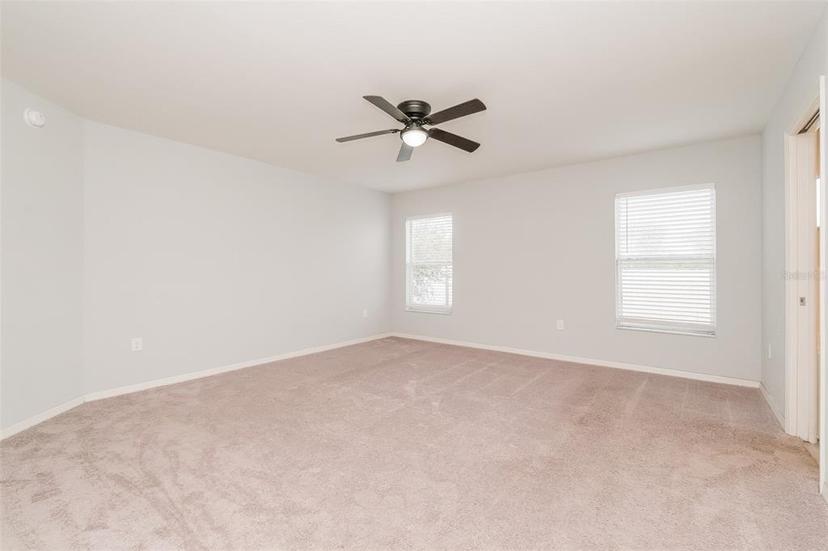 Picture of 325 St Georges Circle, Eagle Lake FL 33839