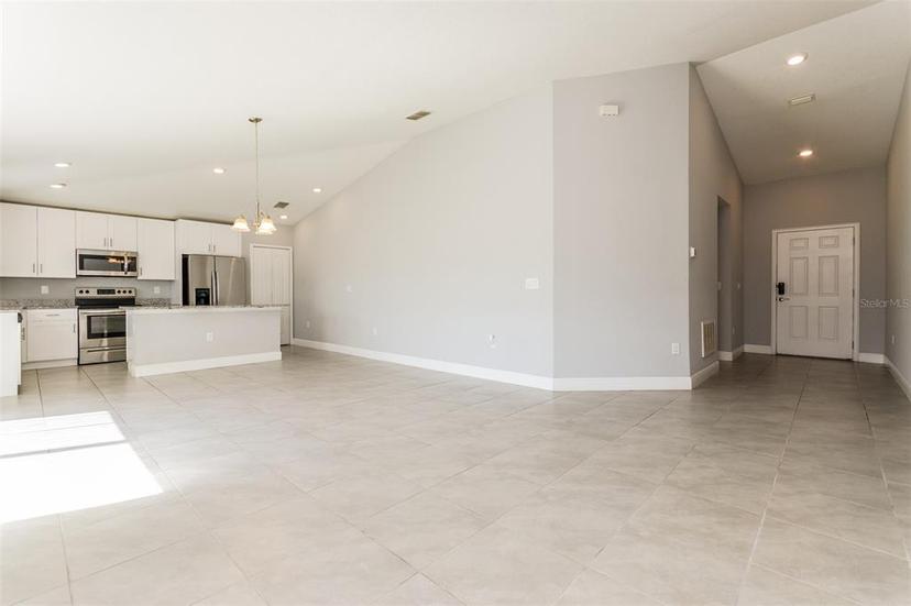 Picture of 514 Bristol Circle, Kissimmee FL 34758