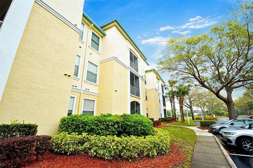 Picture of 8819 Dunes Court Unit 208, Kissimmee FL 34747