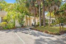 Picture of 614 N Jefferson Avenue Unit 27, Sarasota, FL 34237
