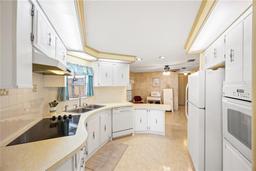 Picture of 5316 53Rd Avenue E Unit F41, Bradenton, FL 34203