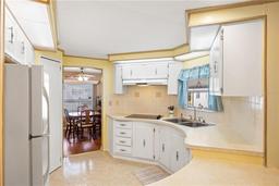 Picture of 5316 53Rd Avenue E Unit F41, Bradenton, FL 34203