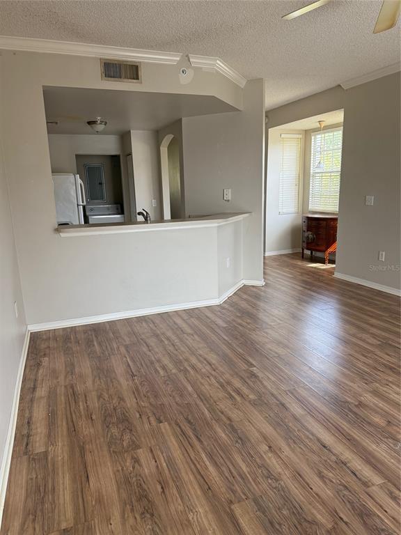 Picture of 5681 Bentgrass Drive Unit 13-201, Sarasota FL 34235