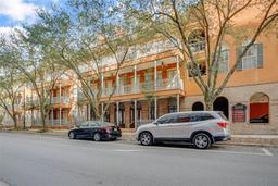 Picture of 1320 NW 3Rd Avenue Unit 306, Gainesville, FL 32603