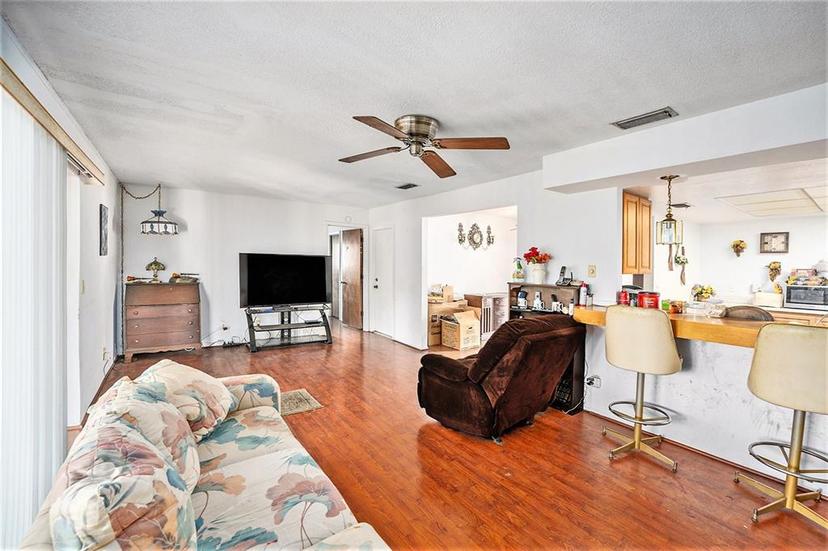 Picture of 12280 90Th Avenue, Seminole FL 33772