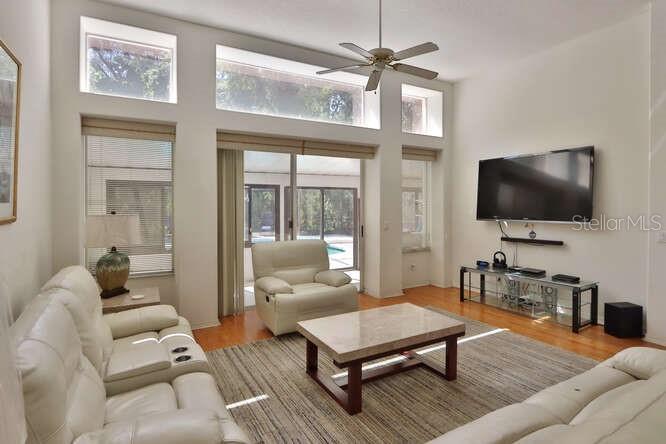 Picture of 11725 Derbyshire Drive, Tampa FL 33626