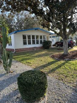 Picture of 910 Orchid Street, Lady Lake, FL 32159