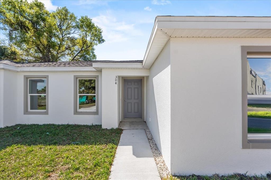 Picture of 304 Ave P Nw, Winter Haven, FL 33881