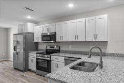 Picture of 304 Ave P Nw, Winter Haven, FL 33881
