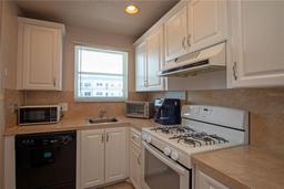 Picture of 5935 30Th Avenue S Unit 204, Gulfport, FL 33707