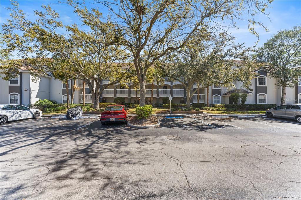 Picture of 14013 Fairway Island Drive Unit 434, Orlando, FL 32837